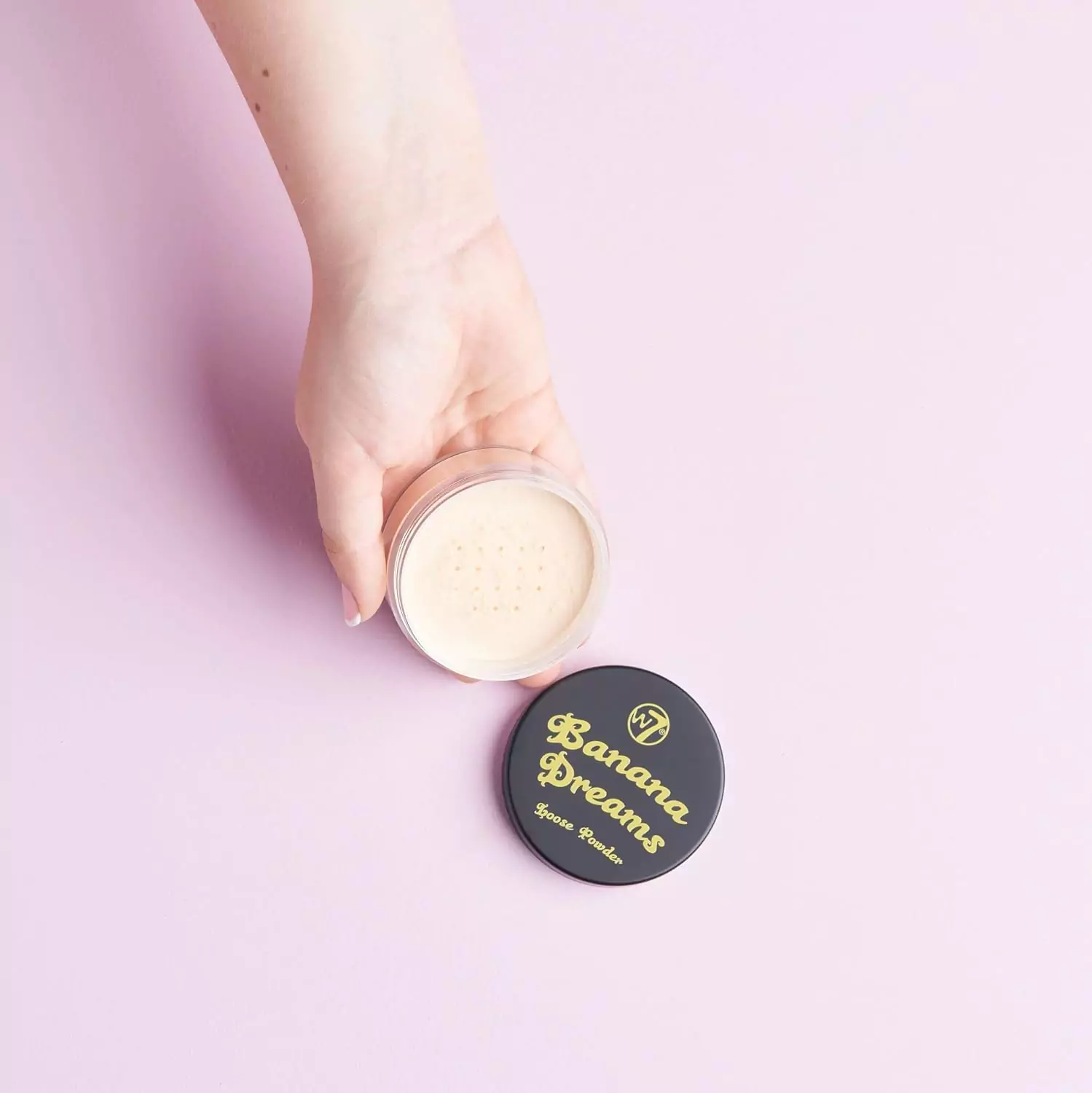 W7 Banana Dreams Loose Powder | China
