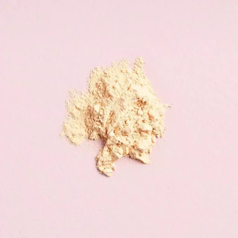 W7 Banana Dreams Loose Powder | China